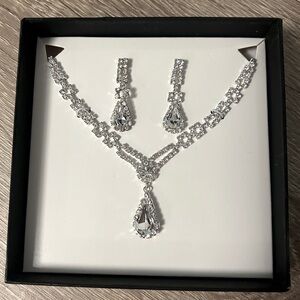 Brand New Cubic Zirconia Jewellery Set